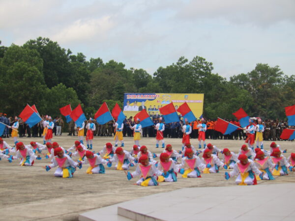 Seni : Tari, Hadroh, Kasidah, Kaligrafi