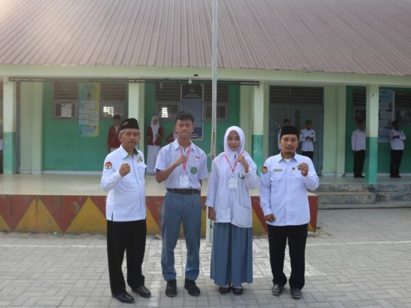 Kepala MAN 1 Konawe Selatan Resmi Buka Kegiatan TKA Kelas XII pada Apel Bendera